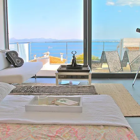 Villa B-only Beach House Alcanada